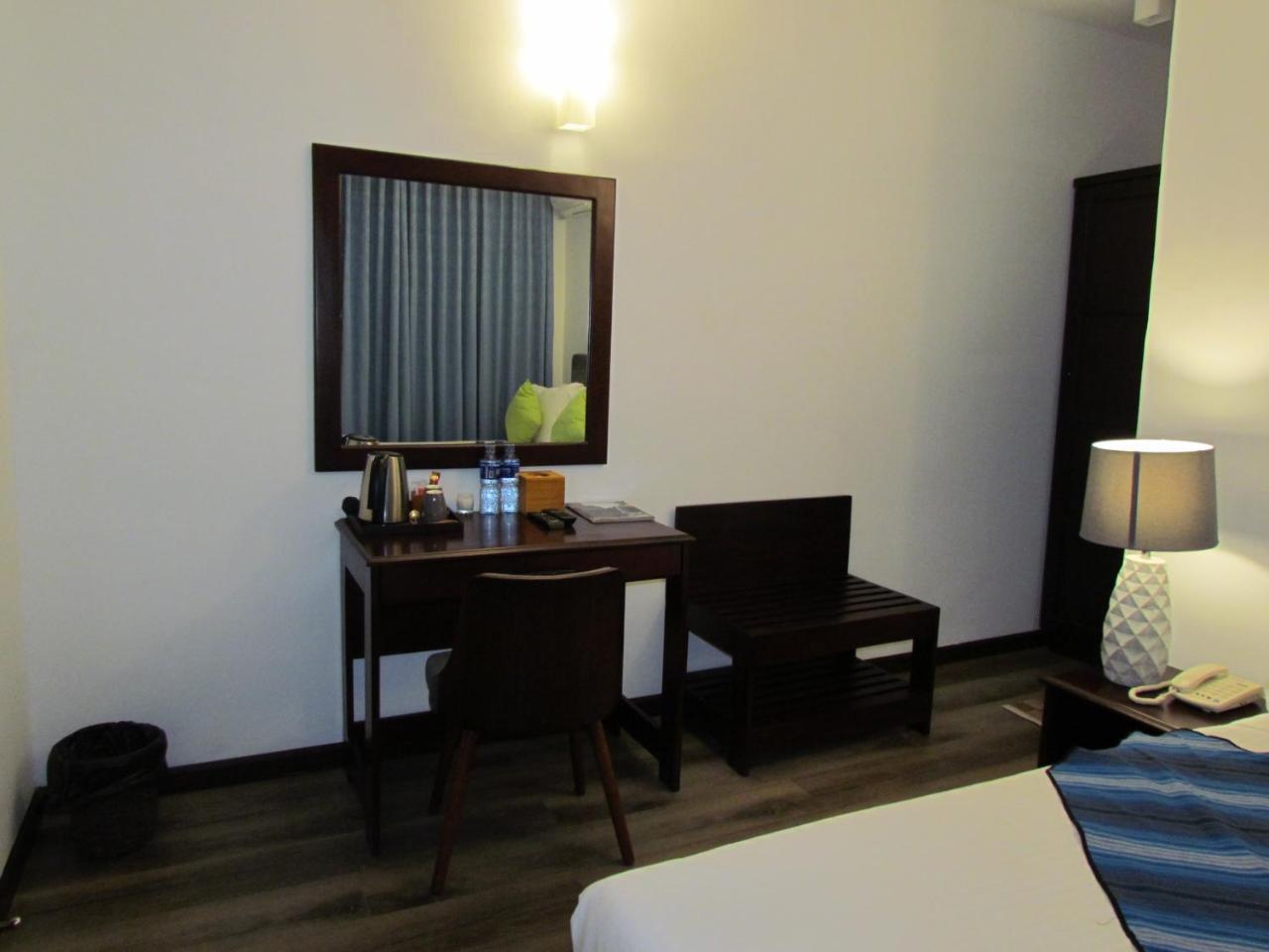 Kmc Villa Dehiwala-Mount Lavinia Bagian luar foto