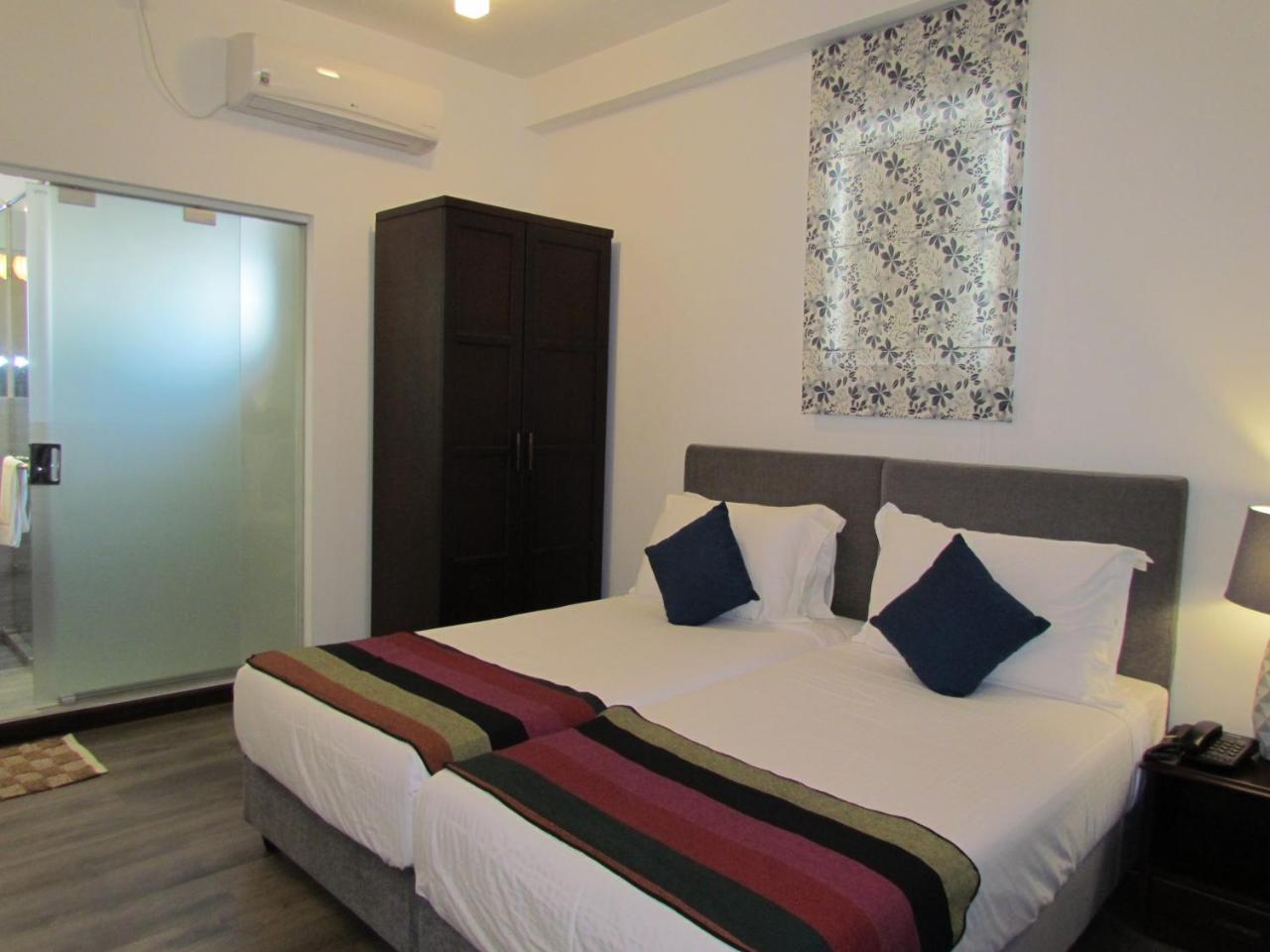 Kmc Villa Dehiwala-Mount Lavinia Bagian luar foto
